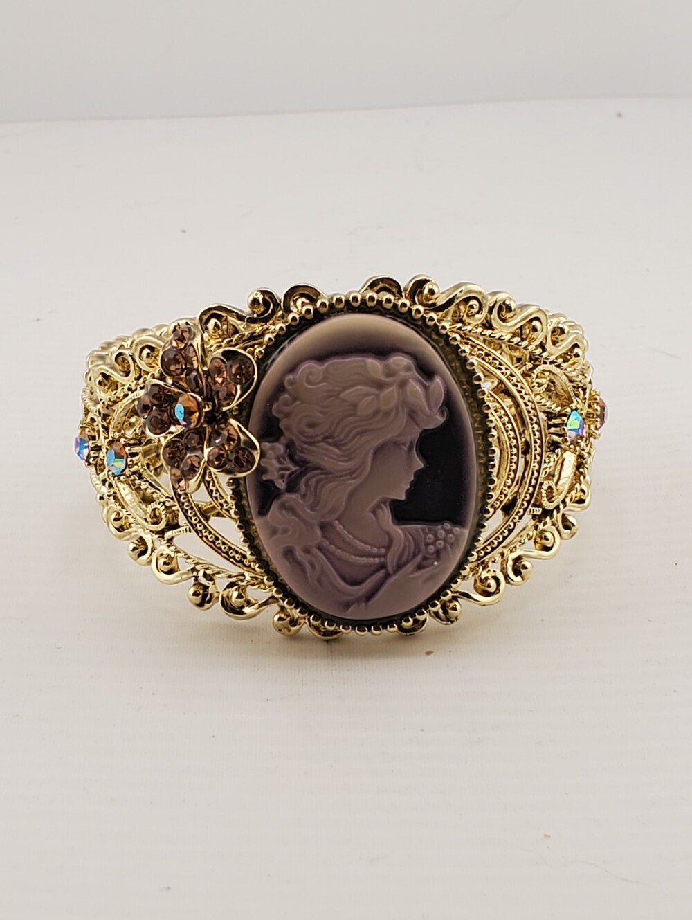 Alilang Purple Cameo Cuff Bracelet